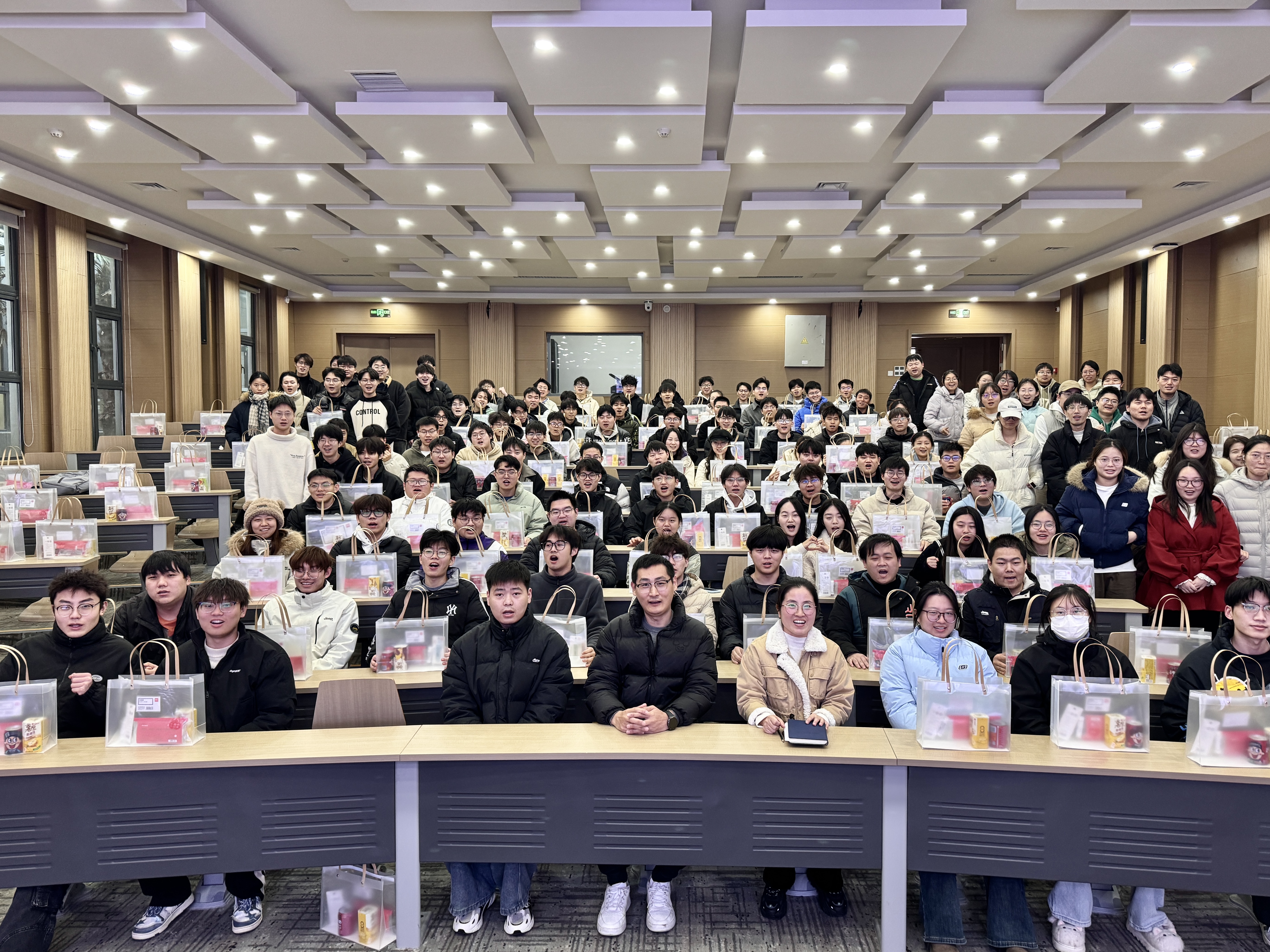微信图片_20251218101926_411_16.jpg